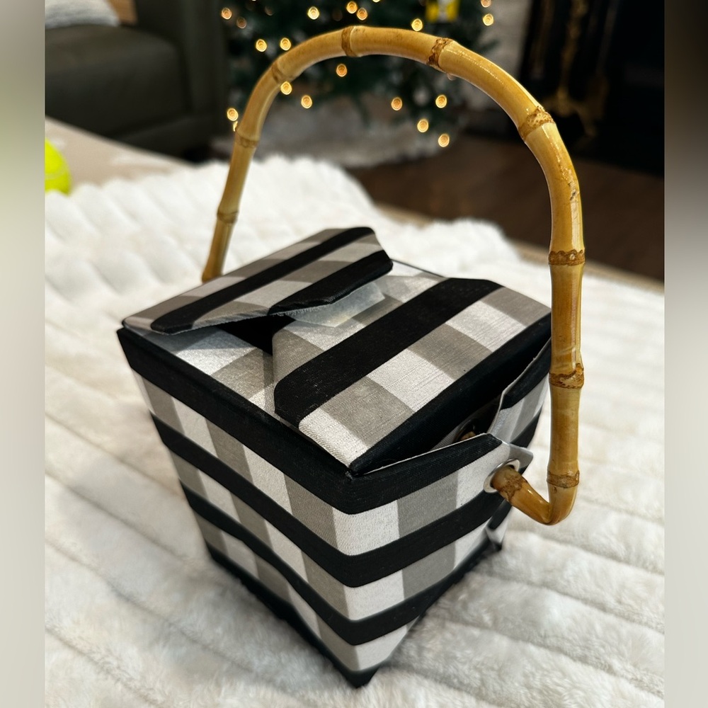 Black and White Checkered Chinese food box style Handbag with Bamboo Handle